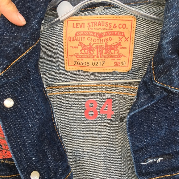 Dark Wash Levi with Graphic Print - Picture 3 of 7